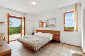 Villa Umag Istria Seaview Private Pool And Garage by Rentistra - Image 4