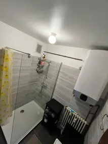 Spacious 2 Bedroom App in the Center With Terrace - Image 4