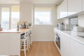 Modern 2 Bedroom Flat In Elephant And Castle - Image 3
