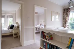 Surrey Lodge - Image 3