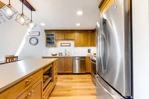 Newly Remodeled Condo on Golf Course w/Hot Tub, Bikes, & SHARC Passes - Dog OK - Image 4