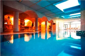 Le Manoir - Image 2