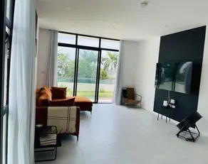 Apt 6ix Modern and Airy @ Paradise Bay - Image 5