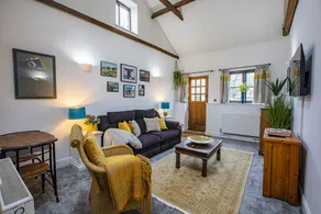 The Carriage House a Relaxing 1-bed Cottage in Ash - Image 3