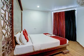 Hotel RR Suites - Near LODHA Xperia Mall - Image 2