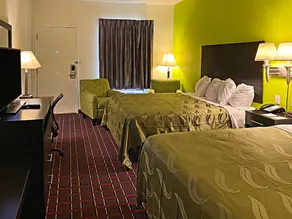 Econo Lodge Henderson I-85 - Image 1