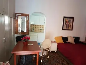 Sunny Apartment - Image 2