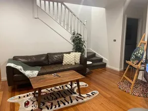 3BR Artistic Home Netflix Gym Camberwell market. Taste The True Melbourne - Image 3