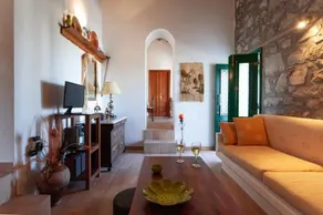 traditional sunnyside home - Image 2