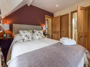 Hyde Tyning Cottage - Image 4