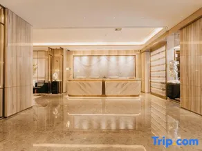Golden Spring Hotel - Image 3