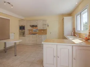 Vacation Home Maison Les Hortensias in Pleurtuit - 4 Persons, 2 Bedrooms - Image 2