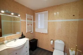 Apartamento con jardin Alp - Image 3