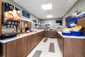 Comfort Inn Plymouth - Image 2