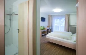BUSSLEHNER Apartments - Image 3
