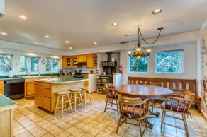 Forest Ridge Retreat - Image 2