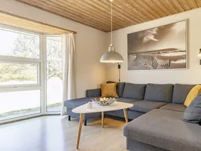 Comfortable Cottage in Blåvand With Private Pool - Image 3
