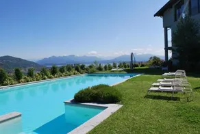 Cozy Apartment with Swimming Pool in Meina Italy - Image 5