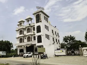 Hotel White Tulip - Image 5