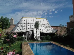 Riad Roses - Image 3