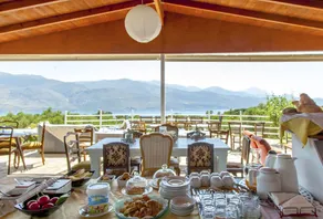 VILLA FORESTATA - Image 2