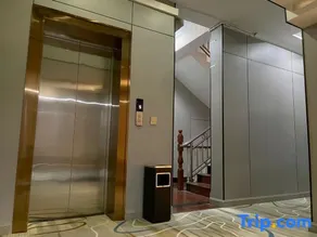 Shuijing Business Hotel - Image 2