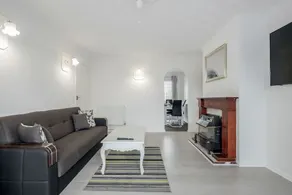Tms Lovely 3 Bed House-tilbury-free Parking - Image 2