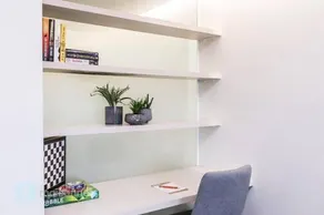 1 Bedroom Apt With Parking Walk to ANU - Image 2