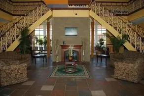 Bradford Inn & Suites - Image 4