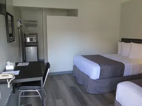 AMERICAS BEST VALUE INN (7TH STREET) - Image 2