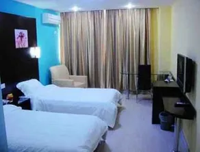 Super 8 by Wyndham Nanjing Shun Tian Presidential Palace - Image 4