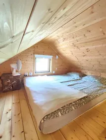 Self check-in Attic Suite next to Hiking Trails - Image 2