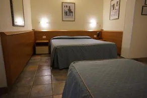 Hotel Angela - Image 2