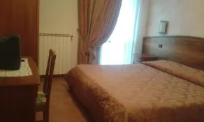 Hotel Cristallo Cerreto Laghi - Image 3
