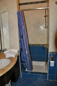Deep Ashri Apartment & Dive Club - Image 4