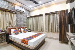 Fabhotel Sriya - Image 2