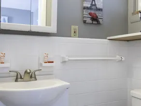 Updated Lake St. Clair Cottage w/ Shared Amenities - Image 3