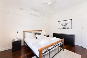 Beautiful 3BR Family Home With Backyard and BBQ - Image 4