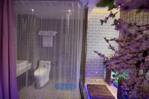Love Romantic Scene Hotel - Image 4