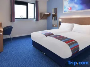 Travelodge Melksham - Image 3