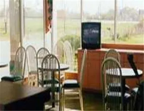 Royal Inn - Image 2