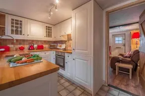 Flint Cottage - Image 2