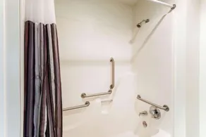 La Quinta Inn by Wyndham Chicago Willowbrook - Image 3