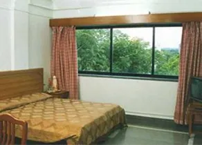 Hotel Meru - Image 1