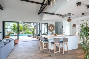 Easy Clés- Gorgeous 4 bedrooms villa with heated pool + A/C - Image 5