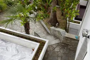 Sea Side Villa - Image 4