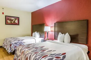 Red Roof Inn & Conference Center Wichita Airport - Image 1