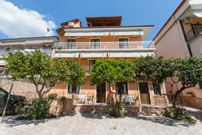 Akis House - Image 1