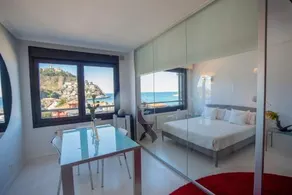 Friendly Rentals Chillida - Image 5