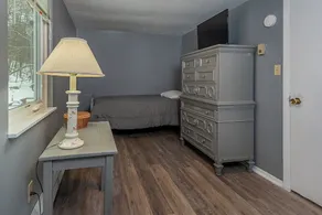 Lake Life HQ - Image 4